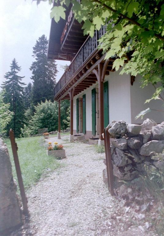 Отель Le Coucou Et Chalet Beau-Site Les Rasses Экстерьер фото